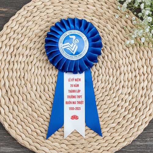 Hoa cài áo đại biểu đẹp