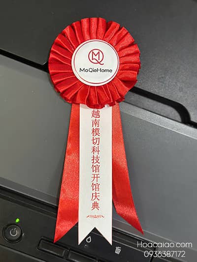 Hoa cài áo hội nghị khách hàng