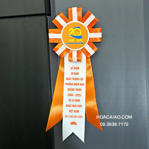 Hoa cài áo đại biểu 02